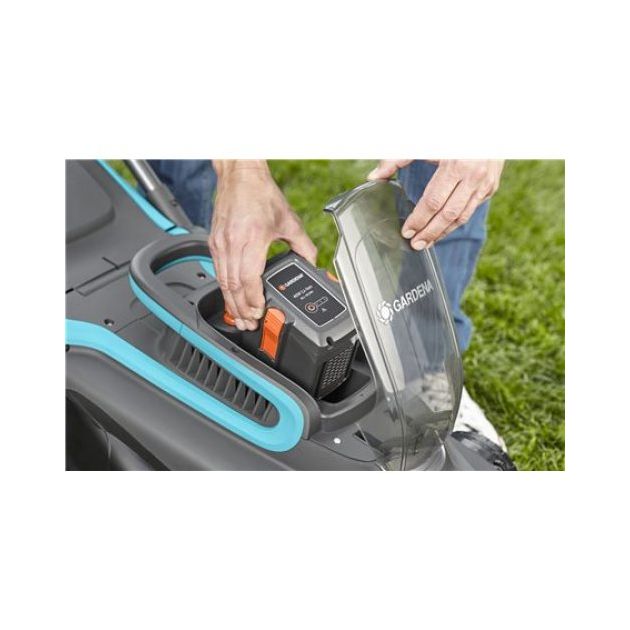 Газонокосилка аккумуляторная Gardena PowerMax Li-40/37, фото , изображение 10 | SNABZHENIE.com.ua Газонокосилка аккумуляторная Gardena PowerMax Li-40/37, фото , изображение 10 | SNABZHENIE.com.ua