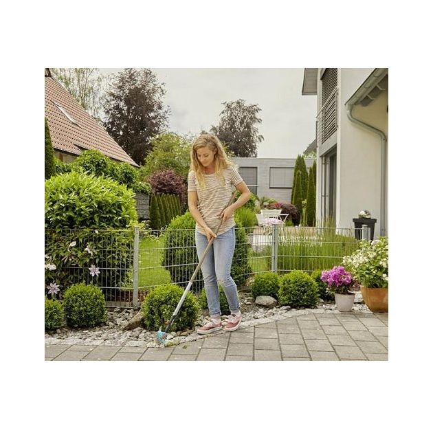 Очиститель щелей Gardena Combisystem 3-в-1 с ножом и щеткой, фото , изображение 4 | SNABZHENIE.com.ua Очиститель щелей Gardena Combisystem 3-в-1 с ножом и щеткой, фото , изображение 4 | SNABZHENIE.com.ua