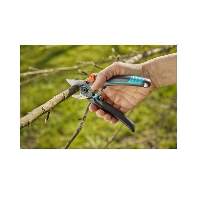 Секатор Gardena ExpertCut обводний 22 мм, фото , зображення 2 | SNABZHENIE.com.ua Секатор Gardena ExpertCut обводний 22 мм, фото , зображення 2 | SNABZHENIE.com.ua