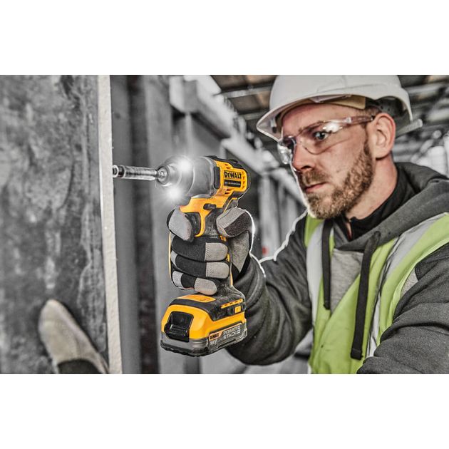 Шуруповерт ударний акумуляторний безщітковий DeWALT DCF840N, фото , зображення 3 | SNABZHENIE.com.ua Шуруповерт ударний акумуляторний безщітковий DeWALT DCF840N, фото , зображення 3 | SNABZHENIE.com.ua