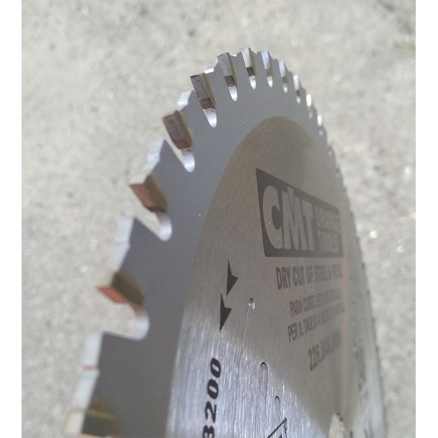 Пила дискова 235 х 30 мм, Z 48, по сталі для продільного і поперечного пилення CMT (226.048.09M), фото , зображення 9 | SNABZHENIE.com.ua Пила дискова 235 х 30 мм, Z 48, по сталі для продільного і поперечного пилення CMT (226.048.09M), фото , зображення 9 | SNABZHENIE.com.ua