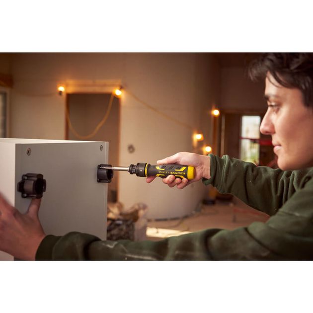 Отверточний тримач Speed Drive з храповим механізмом і набором біт STANLEY FMHT62692-0, фото , зображення 4 | SNABZHENIE.com.ua