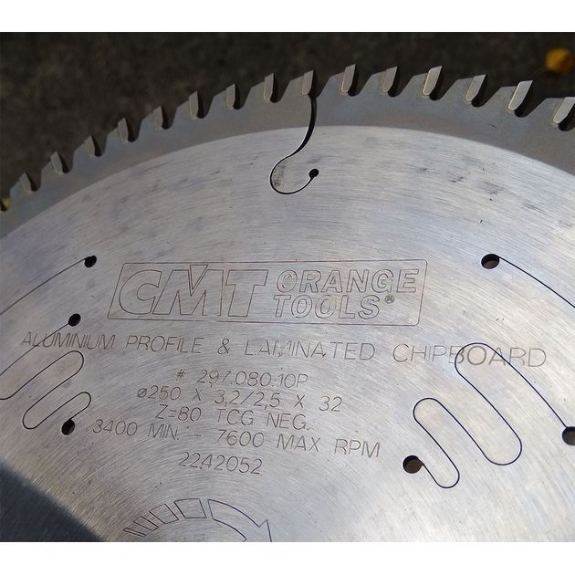 Дискова пила 250 x 30 мм, Z 80 для кольорових металів, пластику та ламінату CMT (297.080.10P), фото , зображення 13 | SNABZHENIE.com.ua Дискова пила 250 x 30 мм, Z 80 для кольорових металів, пластику та ламінату CMT (297.080.10P), фото , зображення 13 | SNABZHENIE.com.ua