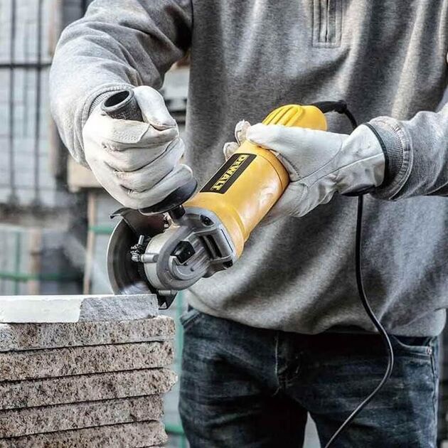 Шлифмашина угловая - болгарка мережна DeWALT DWE4117, фото , зображення 5 | SNABZHENIE.com.ua Шлифмашина угловая - болгарка мережна DeWALT DWE4117, фото , зображення 5 | SNABZHENIE.com.ua