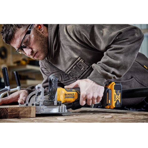 Фрезер DeWALT DCW682N аккумуляторный бесщёточный, фото , изображение 10 | SNABZHENIE.com.ua
