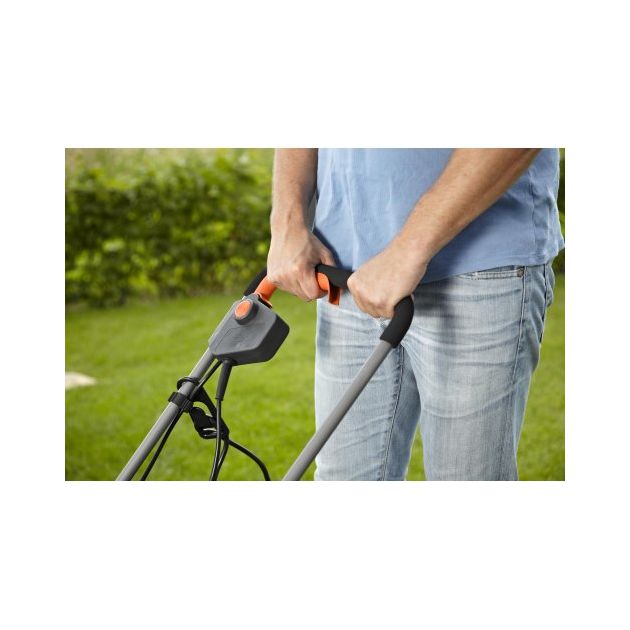 Электрическая газонокосилка Gardena PowerMax 32/1100, 1100 Вт, фото , изображение 10 | SNABZHENIE.com.ua Электрическая газонокосилка Gardena PowerMax 32/1100, 1100 Вт, фото , изображение 10 | SNABZHENIE.com.ua
