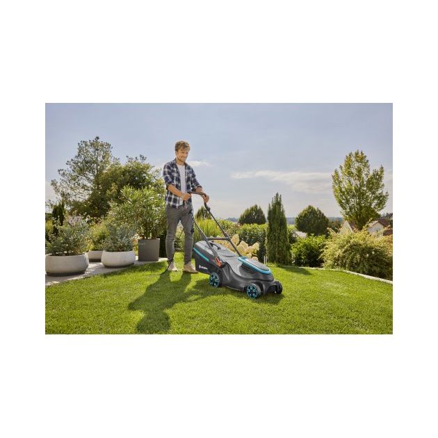 Газонокосилка електрична Gardena PowerMax 37/1800 G2 1800 Вт, фото , зображення 6 | SNABZHENIE.com.ua Газонокосилка електрична Gardena PowerMax 37/1800 G2 1800 Вт, фото , зображення 6 | SNABZHENIE.com.ua