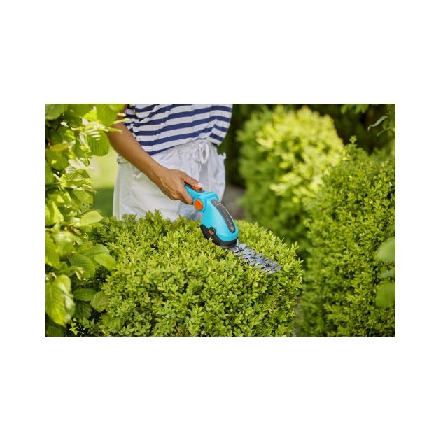 Ножиці акумуляторні для газонів Gardena ComfortCut, фото , зображення 7 | SNABZHENIE.com.ua Ножиці акумуляторні для газонів Gardena ComfortCut, фото , зображення 7 | SNABZHENIE.com.ua