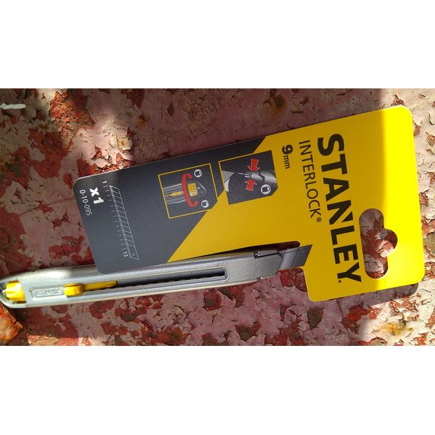 Нож Interlock с лезвиями 9 мм, 135 мм STANLEY (0-10-095), фото , изображение 8 | SNABZHENIE.com.ua Нож Interlock с лезвиями 9 мм, 135 мм STANLEY (0-10-095), фото , изображение 8 | SNABZHENIE.com.ua