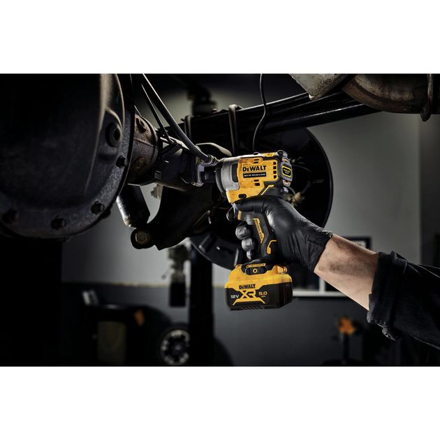 Гайковерт ударний акумуляторний безщітковий DeWALT DCF901P2, фото , зображення 7 | SNABZHENIE.com.ua Гайковерт ударний акумуляторний безщітковий DeWALT DCF901P2, фото , зображення 7 | SNABZHENIE.com.ua