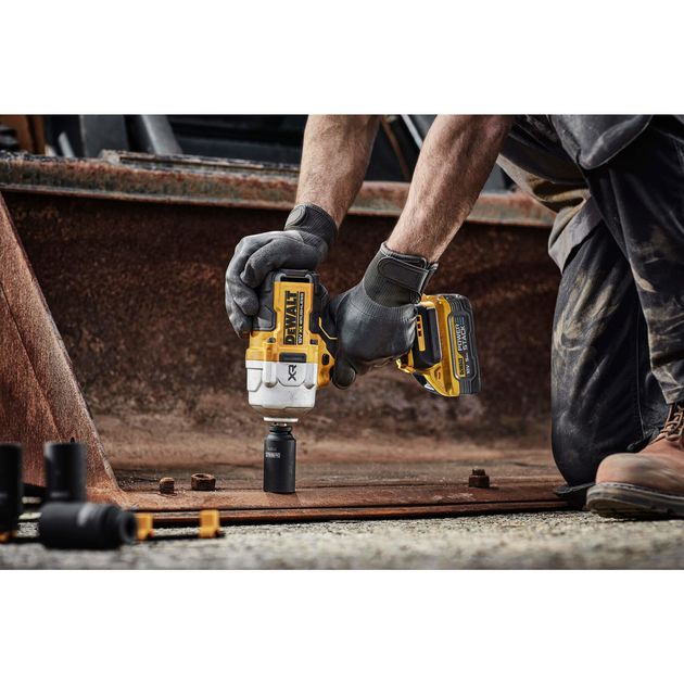 Гайковерт ударний акумуляторний безщітковий DeWALT DCF961H2T, фото , зображення 7 | SNABZHENIE.com.ua Гайковерт ударний акумуляторний безщітковий DeWALT DCF961H2T, фото , зображення 7 | SNABZHENIE.com.ua