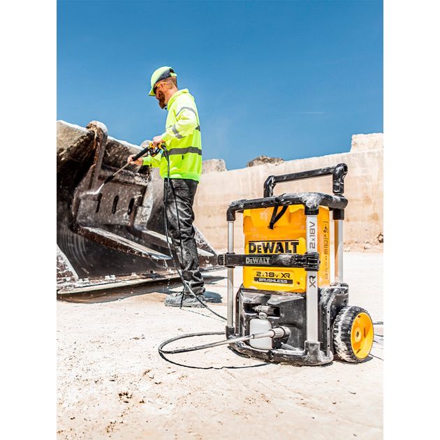 Мойка высокого давления DeWALT DCMPW1600N аккумуляторная бесщеточная, фото , изображение 10 | SNABZHENIE.com.ua Мойка высокого давления DeWALT DCMPW1600N аккумуляторная бесщеточная, фото , изображение 10 | SNABZHENIE.com.ua