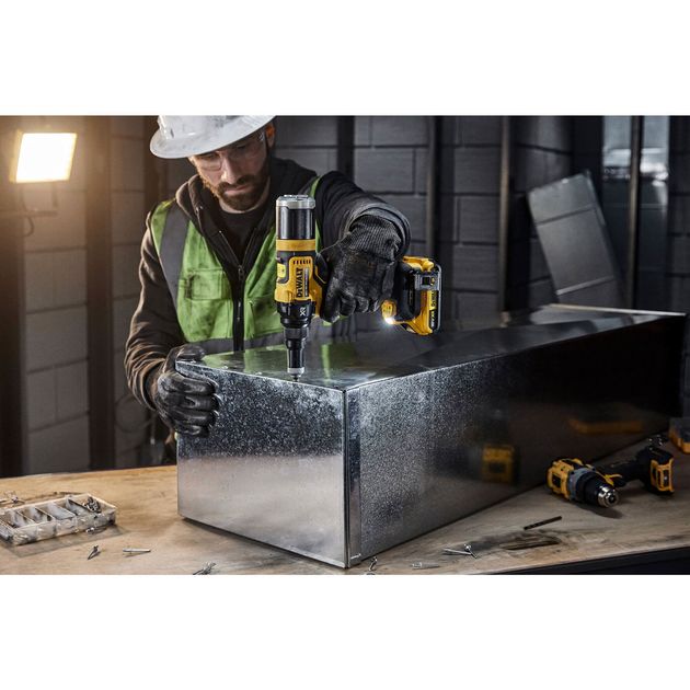 Заклепочник акумуляторний безщітковий DeWALT DCF403NT, фото , зображення 10 | SNABZHENIE.com.ua Заклепочник акумуляторний безщітковий DeWALT DCF403NT, фото , зображення 10 | SNABZHENIE.com.ua