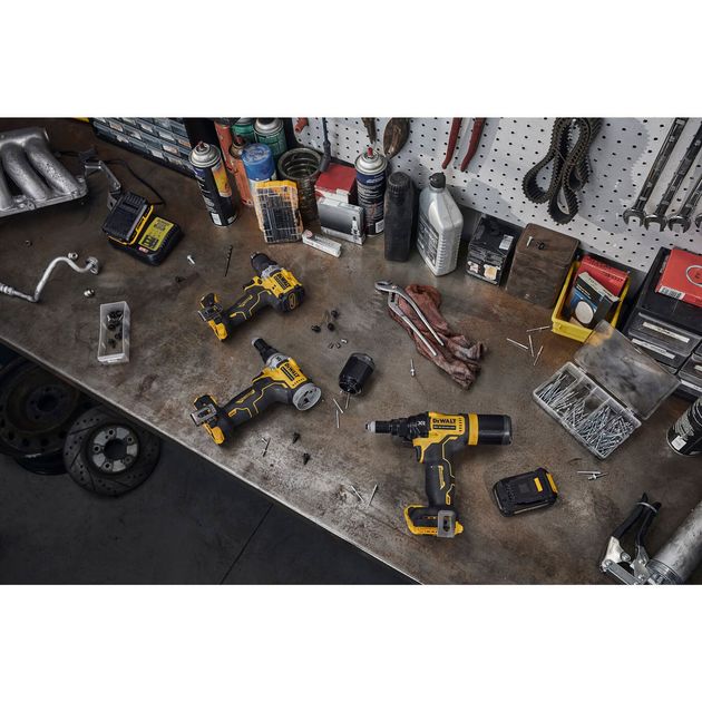 Заклепочник акумуляторний безщітковий DeWALT DCF414E2GT, фото , зображення 9 | SNABZHENIE.com.ua Заклепочник акумуляторний безщітковий DeWALT DCF414E2GT, фото , зображення 9 | SNABZHENIE.com.ua