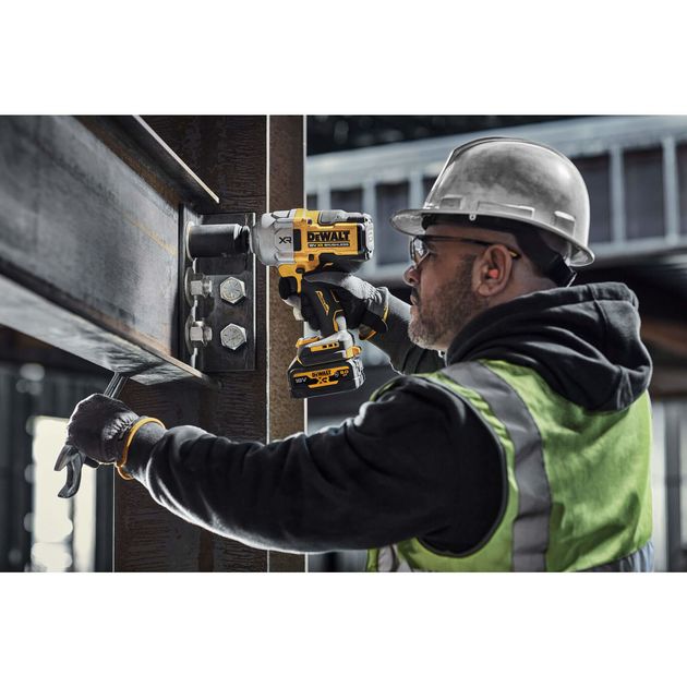 Гайковерт ударний акумуляторний безщітковий DeWALT DCF961N, фото , зображення 7 | SNABZHENIE.com.ua Гайковерт ударний акумуляторний безщітковий DeWALT DCF961N, фото , зображення 7 | SNABZHENIE.com.ua