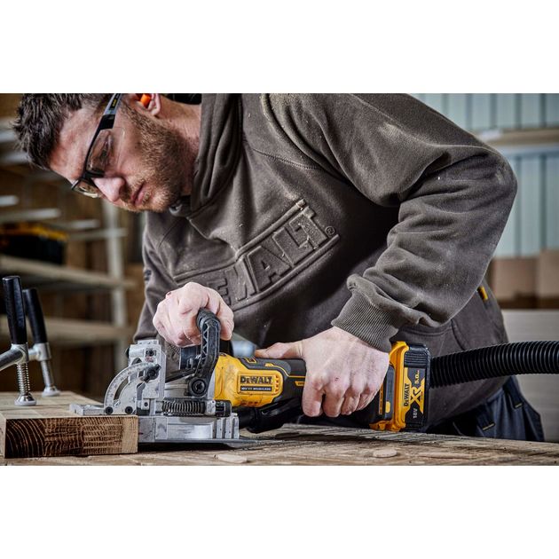 Фрезер акумуляторний безщітковий DeWALT DCW682P2, фото , зображення 10 | SNABZHENIE.com.ua