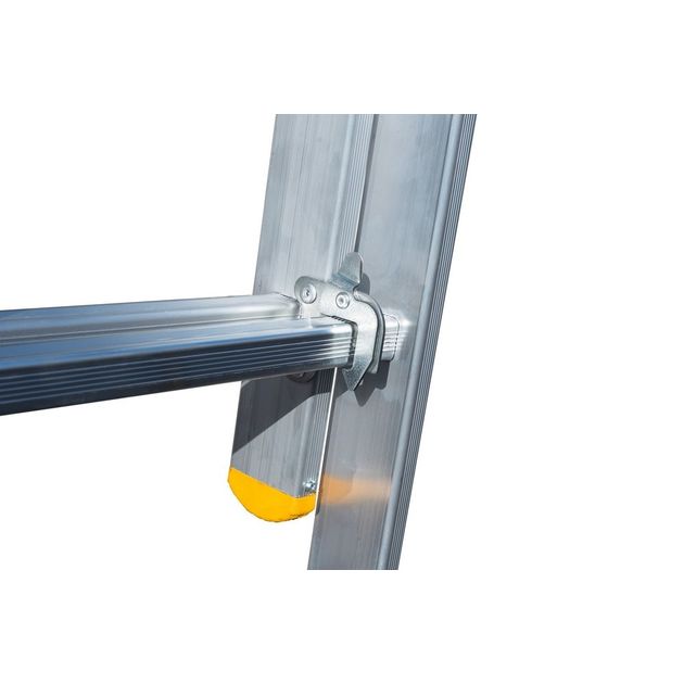 Лестница алюминиевая MASTERTOOL 3-секционная, 3x7 ступеней, фото , изображение 6 | SNABZHENIE.com.ua Лестница алюминиевая MASTERTOOL 3-секционная, 3x7 ступеней, фото , изображение 6 | SNABZHENIE.com.ua