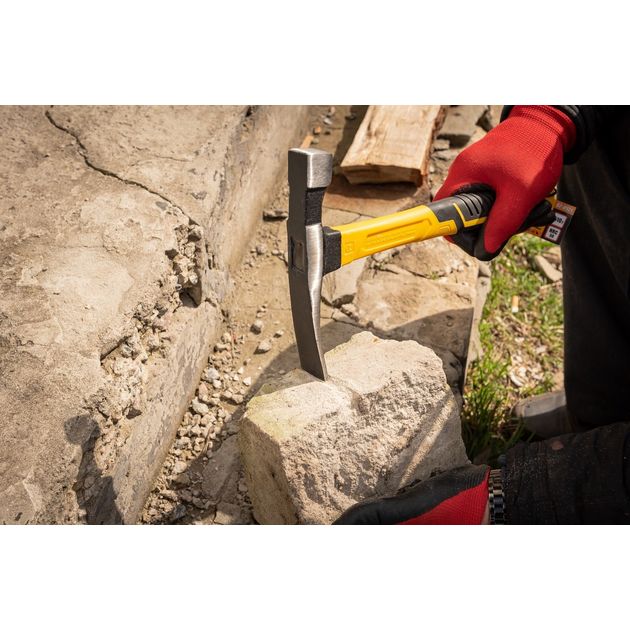 Молоток каменщика MASTERTOOL 510 г с фибергласовой рукояткой 300 мм, фото , изображение 6 | SNABZHENIE.com.ua