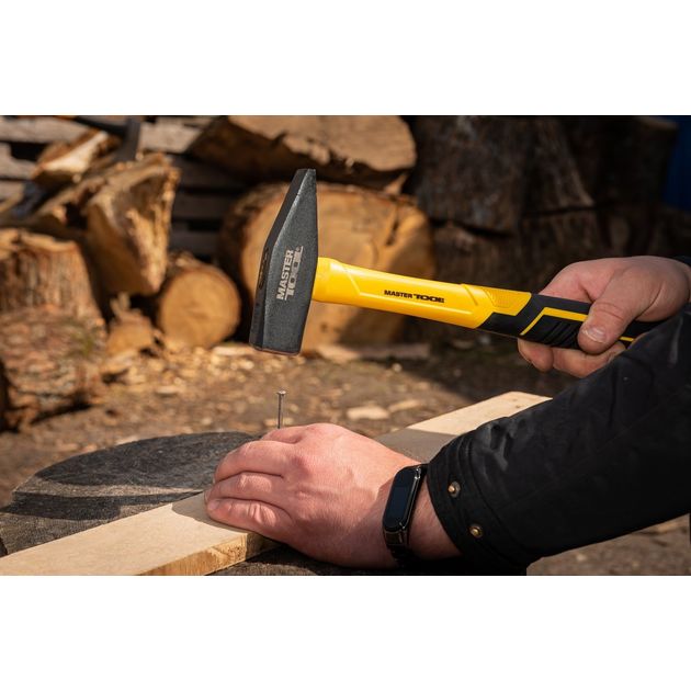 Молоток слесарний MASTERTOOL 800 г HRC50 рукоятка фібергласова 320 мм 02-0908, фото , зображення 5 | SNABZHENIE.com.ua Молоток слесарний MASTERTOOL 800 г HRC50 рукоятка фібергласова 320 мм 02-0908, фото , зображення 5 | SNABZHENIE.com.ua