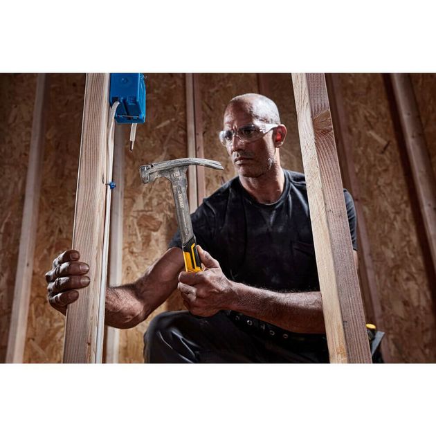 Молоток цельнометаллический RIP-CLAW DeWALT, 340 г, DWHT51135-0, фото , изображение 5 | SNABZHENIE.com.ua Молоток цельнометаллический RIP-CLAW DeWALT, 340 г, DWHT51135-0, фото , изображение 5 | SNABZHENIE.com.ua