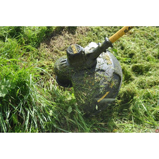 Электрокоса аккумуляторная DeWALT DCM571X1, фото , изображение 8 | SNABZHENIE.com.ua Электрокоса аккумуляторная DeWALT DCM571X1, фото , изображение 8 | SNABZHENIE.com.ua