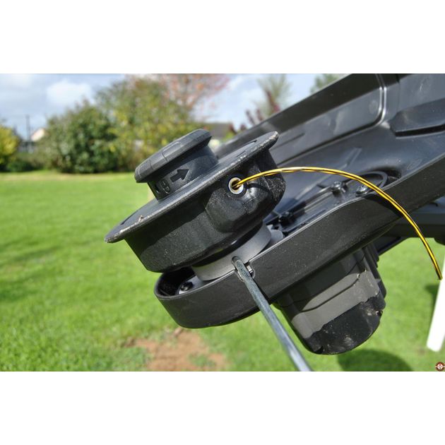 Электрокоса аккумуляторная DeWALT DCM571X1, фото , изображение 14 | SNABZHENIE.com.ua Электрокоса аккумуляторная DeWALT DCM571X1, фото , изображение 14 | SNABZHENIE.com.ua