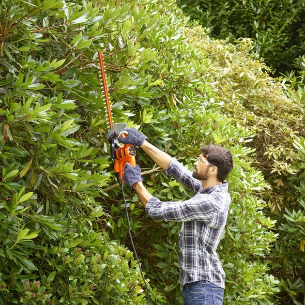 Кусторез BLACK DECKER BEHT201, фото , изображение 4 | SNABZHENIE.com.ua Кусторез BLACK DECKER BEHT201, фото , изображение 4 | SNABZHENIE.com.ua