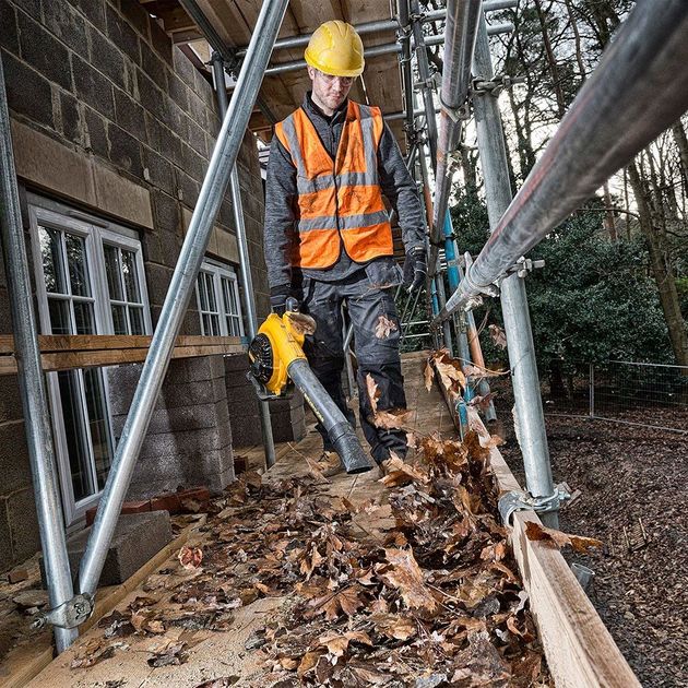 Воздуходувка акумуляторна FLEXVOLT DCM 572 X1 DeWALT (DCM572X1), фото , зображення 2 | SNABZHENIE.com.ua Воздуходувка акумуляторна FLEXVOLT DCM 572 X1 DeWALT (DCM572X1), фото , зображення 2 | SNABZHENIE.com.ua