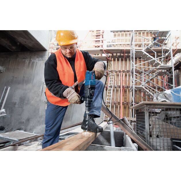 Перфоратор BOSCH GBH 2-24 DF (06112A0400), фото , изображение 4 | SNABZHENIE.com.ua Перфоратор BOSCH GBH 2-24 DF (06112A0400), фото , изображение 4 | SNABZHENIE.com.ua