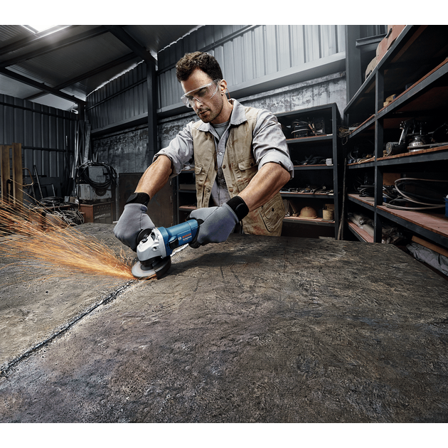 Угловая шлифмашина GWS 670 BOSCH (0601375606), фото , изображение 4 | SNABZHENIE.com.ua Угловая шлифмашина GWS 670 BOSCH (0601375606), фото , изображение 4 | SNABZHENIE.com.ua