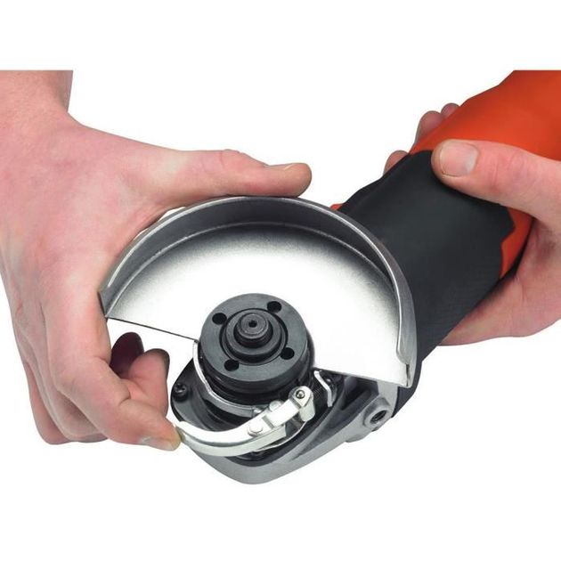 Угловая шлифмашина BLACK DECKER KG711, фото , изображение 2 | SNABZHENIE.com.ua