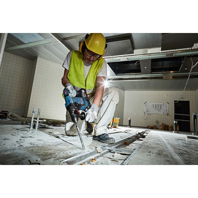 Акумуляторний перфоратор GBH 36 VF-LI Plus BOSCH (0611907002), фото , зображення 4 | SNABZHENIE.com.ua Акумуляторний перфоратор GBH 36 VF-LI Plus BOSCH (0611907002), фото , зображення 4 | SNABZHENIE.com.ua