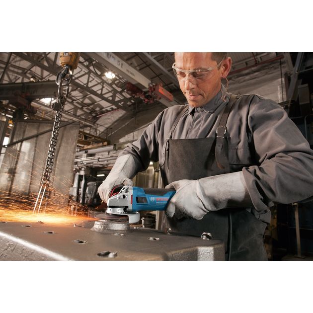 Угловая шлифмашина BOSCH GWS 17-150 CI (060179K006), фото , изображение 2 | SNABZHENIE.com.ua