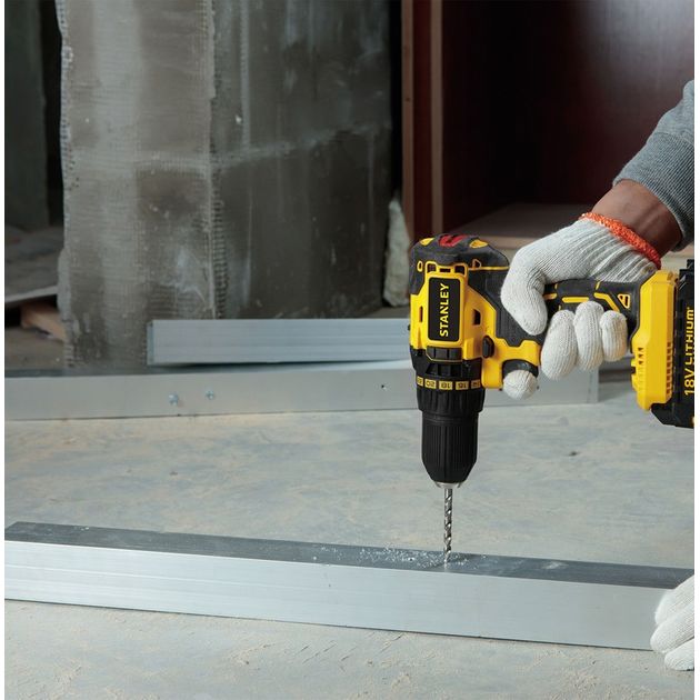 Дрель-шуруповерт SCD12S2 STANLEY, фото , зображення 2 | SNABZHENIE.com.ua Дрель-шуруповерт SCD12S2 STANLEY, фото , зображення 2 | SNABZHENIE.com.ua