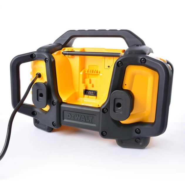 Зарядное устройство-радиоприемник DeWALT DCR027, фото , изображение 4 | SNABZHENIE.com.ua Зарядное устройство-радиоприемник DeWALT DCR027, фото , изображение 4 | SNABZHENIE.com.ua