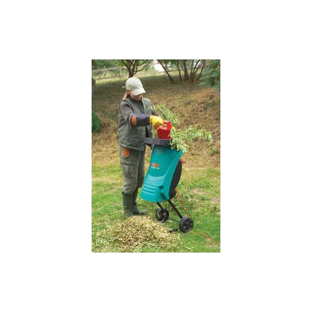 Измельчитель веток AXT Rapid 2000 BOSCH (0600853500), фото , изображение 3 | SNABZHENIE.com.ua