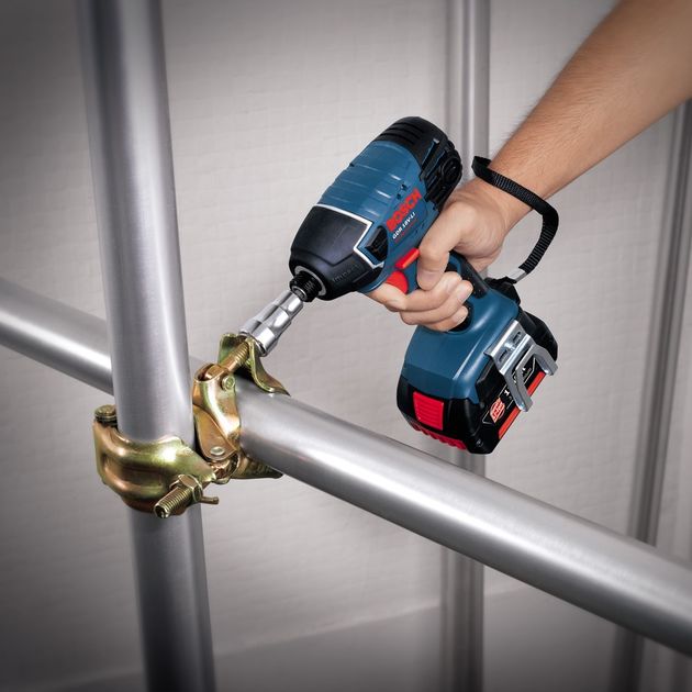 Аккумуляторный гайковерт BOSCH GDR 18 V-LI (06019A130F), фото , изображение 2 | SNABZHENIE.com.ua Аккумуляторный гайковерт BOSCH GDR 18 V-LI (06019A130F), фото , изображение 2 | SNABZHENIE.com.ua