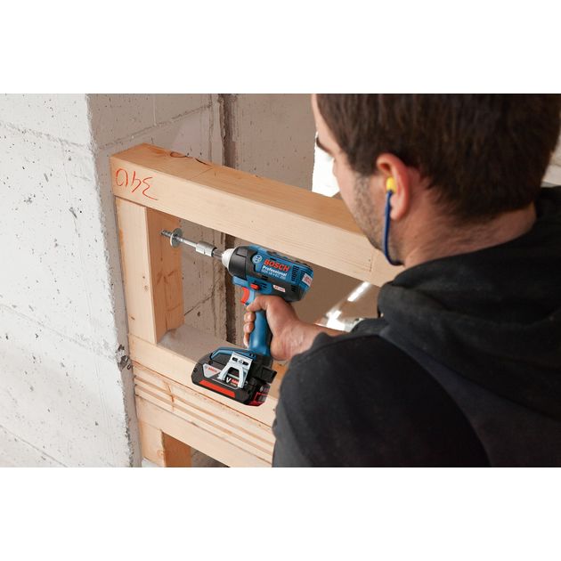 Аккумуляторный ударный гайковёрт Bosch GDS 18 V-EC 250 Professional, фото , изображение 3 | SNABZHENIE.com.ua Аккумуляторный ударный гайковёрт Bosch GDS 18 V-EC 250 Professional, фото , изображение 3 | SNABZHENIE.com.ua