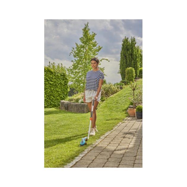 Ножиці акумуляторні для газонів Gardena ComfortCut 09888-20, фото , зображення 2 | SNABZHENIE.com.ua Ножиці акумуляторні для газонів Gardena ComfortCut 09888-20, фото , зображення 2 | SNABZHENIE.com.ua