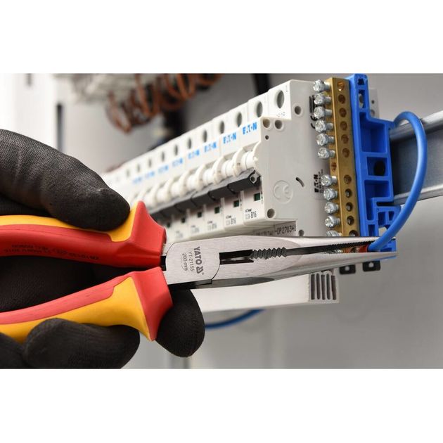 Щипці полукруглі прямі 200 мм, подовжені електромонтажні з ізоляцією 1000 V YATO (YT-21155), фото , зображення 3 | SNABZHENIE.com.ua Щипці полукруглі прямі 200 мм, подовжені електромонтажні з ізоляцією 1000 V YATO (YT-21155), фото , зображення 3 | SNABZHENIE.com.ua