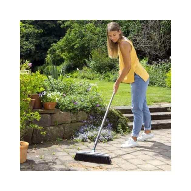 Щетка Gardena NatureLine для террас, 140 см с ручкой, фото , изображение 9 | SNABZHENIE.com.ua Щетка Gardena NatureLine для террас, 140 см с ручкой, фото , изображение 9 | SNABZHENIE.com.ua