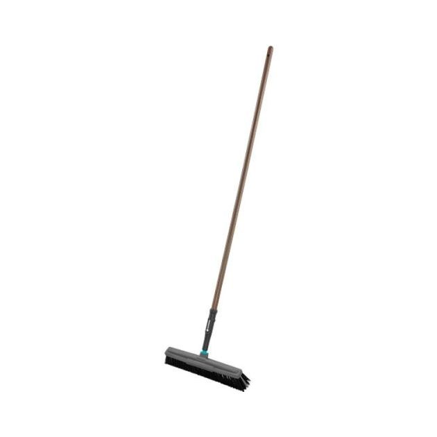 Щетка Gardena NatureLine для террас, 140 см с ручкой, фото  | SNABZHENIE.com.ua
