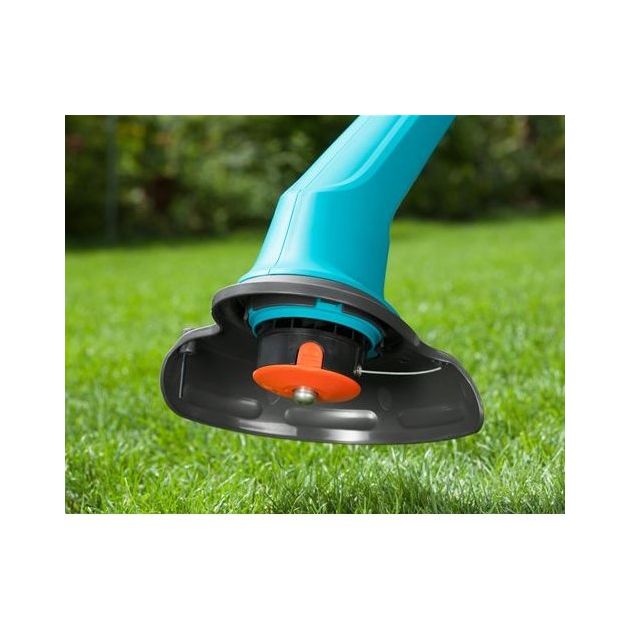 Электрический триммер Gardena SmallCut 300/23, фото , изображение 4 | SNABZHENIE.com.ua Электрический триммер Gardena SmallCut 300/23, фото , изображение 4 | SNABZHENIE.com.ua