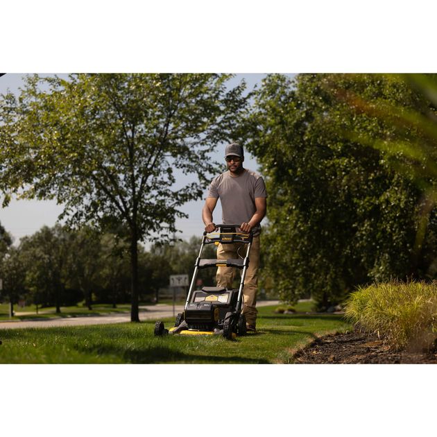 Газонокосилка акумуляторна безщіткова DeWALT DCMWP134W2, фото , зображення 10 | SNABZHENIE.com.ua Газонокосилка акумуляторна безщіткова DeWALT DCMWP134W2, фото , зображення 10 | SNABZHENIE.com.ua