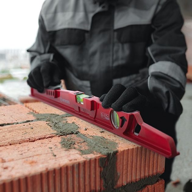 Уровень каменщика INTERTOOL MT-1560, ударний, 60 см, 2 капсули, фото , зображення 9 | SNABZHENIE.com.ua