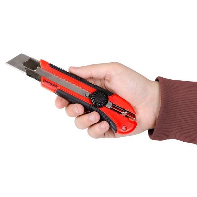 Нож сегментный 25мм, мет. направляющая, резиновая рукоятка INTERTOOL, фото  | SNABZHENIE.com.ua