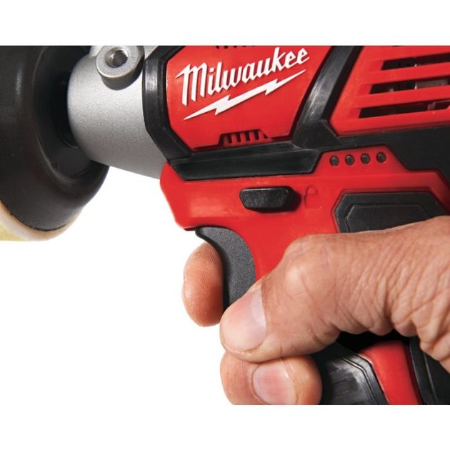 Полировальная машина аккумуляторная MILWAUKEE M12 BPS-421X, фото , изображение 4 | SNABZHENIE.com.ua Полировальная машина аккумуляторная MILWAUKEE M12 BPS-421X, фото , изображение 4 | SNABZHENIE.com.ua