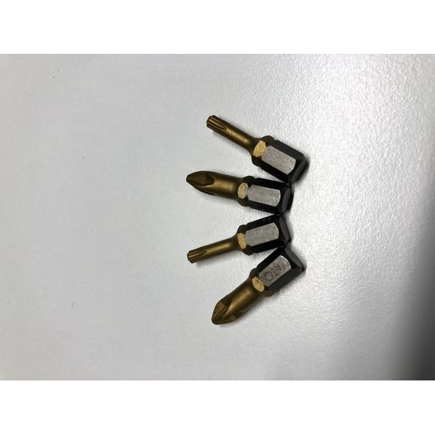 Насадка YATO TORX T15 х 25 мм, 6-грань 1/4, титанове покриття, 2 шт., фото , зображення 2 | SNABZHENIE.com.ua