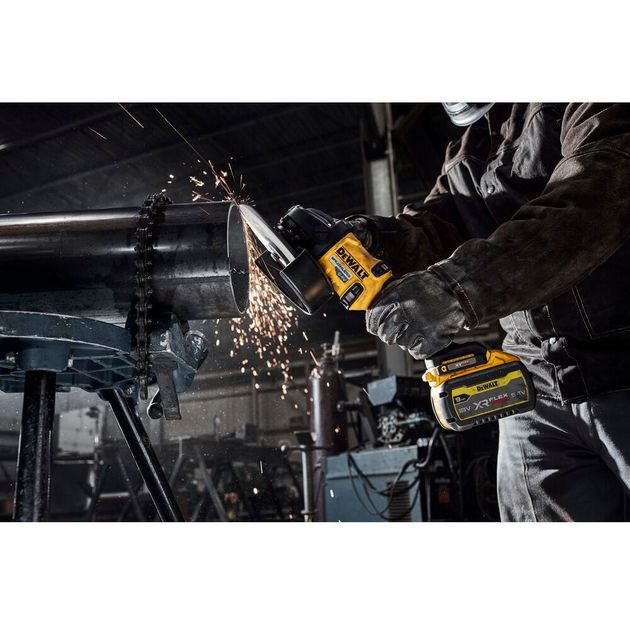 Шлифмашина угловая DeWALT DCG440N аккумуляторная бесщёточная, фото , изображение 3 | SNABZHENIE.com.ua Шлифмашина угловая DeWALT DCG440N аккумуляторная бесщёточная, фото , изображение 3 | SNABZHENIE.com.ua