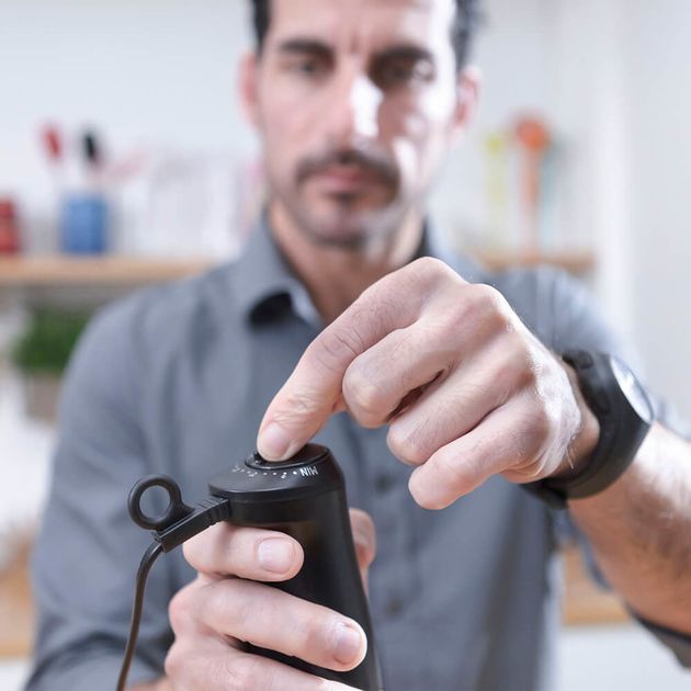 Ручной блендер BLACK+DECKER BXHB1200E - 1200 Вт, чёрный, фото , изображение 4 | SNABZHENIE.com.ua Ручной блендер BLACK+DECKER BXHB1200E - 1200 Вт, чёрный, фото , изображение 4 | SNABZHENIE.com.ua